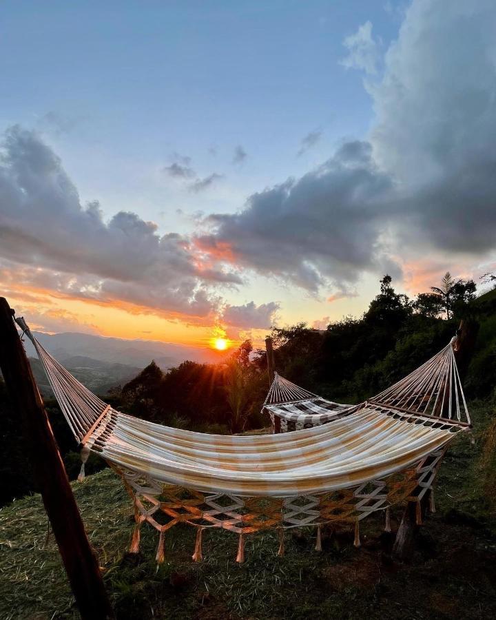 Rancho Do Paioleiro - Suites Сан-Бенту-ду-Сапукаи Экстерьер фото